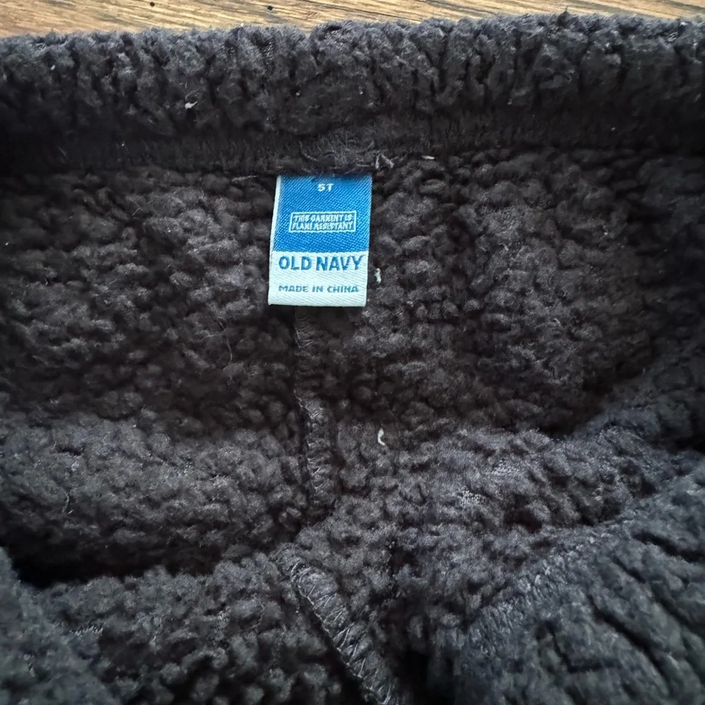 Old Navy unisex penguin fleece two-piece set, 5T
